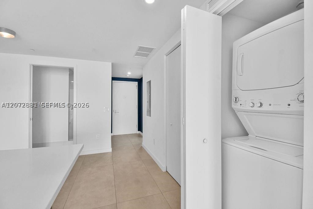 650 NE 32nd St #1803, Miami FL 33137