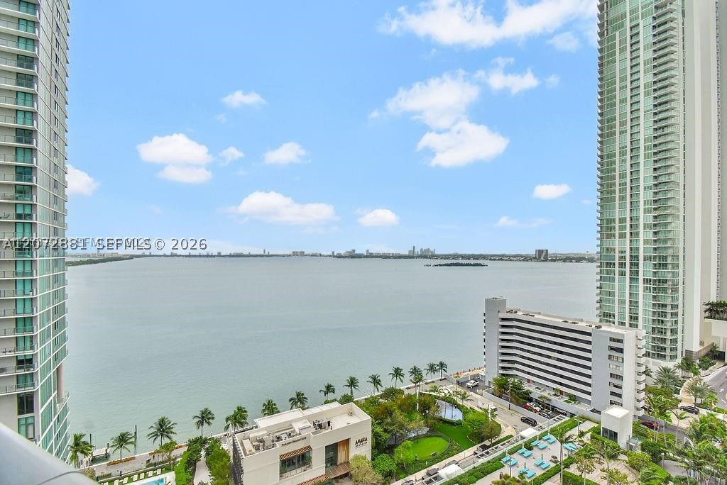 650 NE 32nd St #1803, Miami FL 33137
