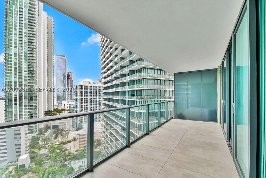 650 NE 32nd St #1803, Miami FL 33137