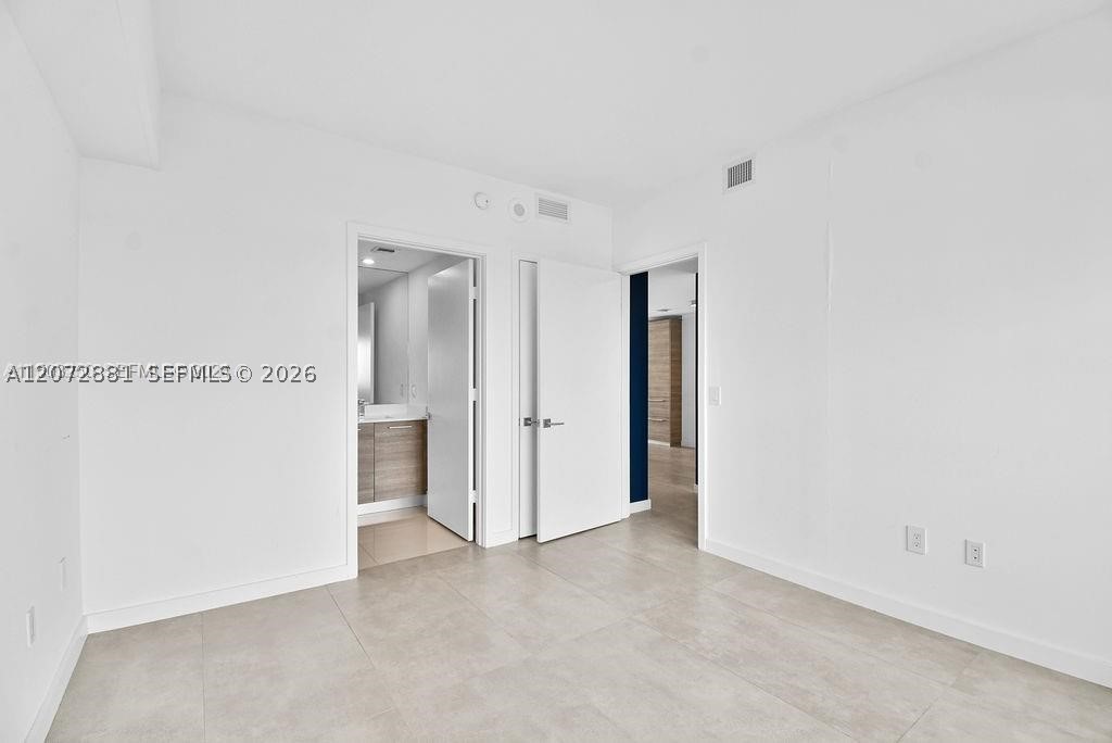 650 NE 32nd St #1803, Miami FL 33137
