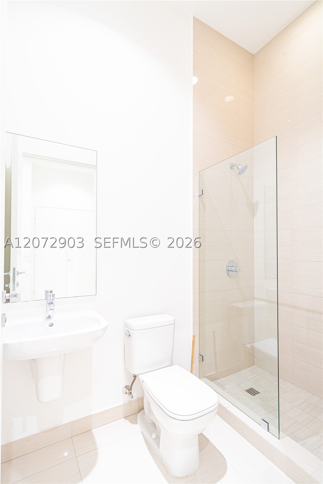 3250 NE 188th St #101, Aventura FL 33180