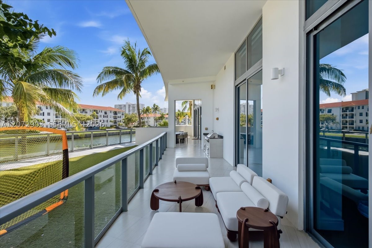 3250 NE 188th St #101, Aventura FL 33180