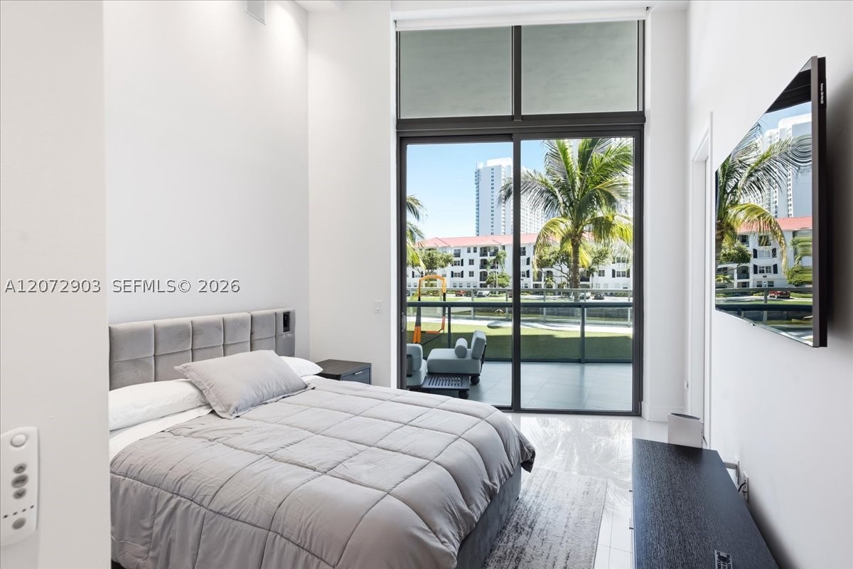 3250 NE 188th St #101, Aventura FL 33180
