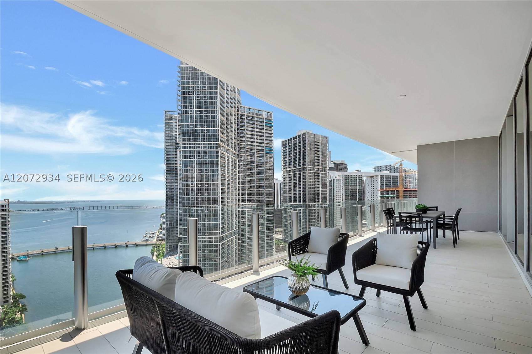 300 Biscayne Boulevard Way #2902E, Miami FL 33131