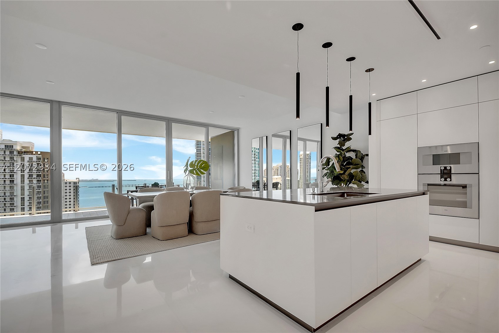 300 Biscayne Boulevard Way #2902E, Miami FL 33131
