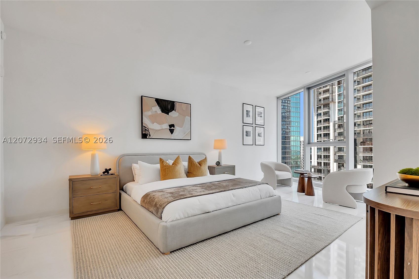 300 Biscayne Boulevard Way #2902E, Miami FL 33131