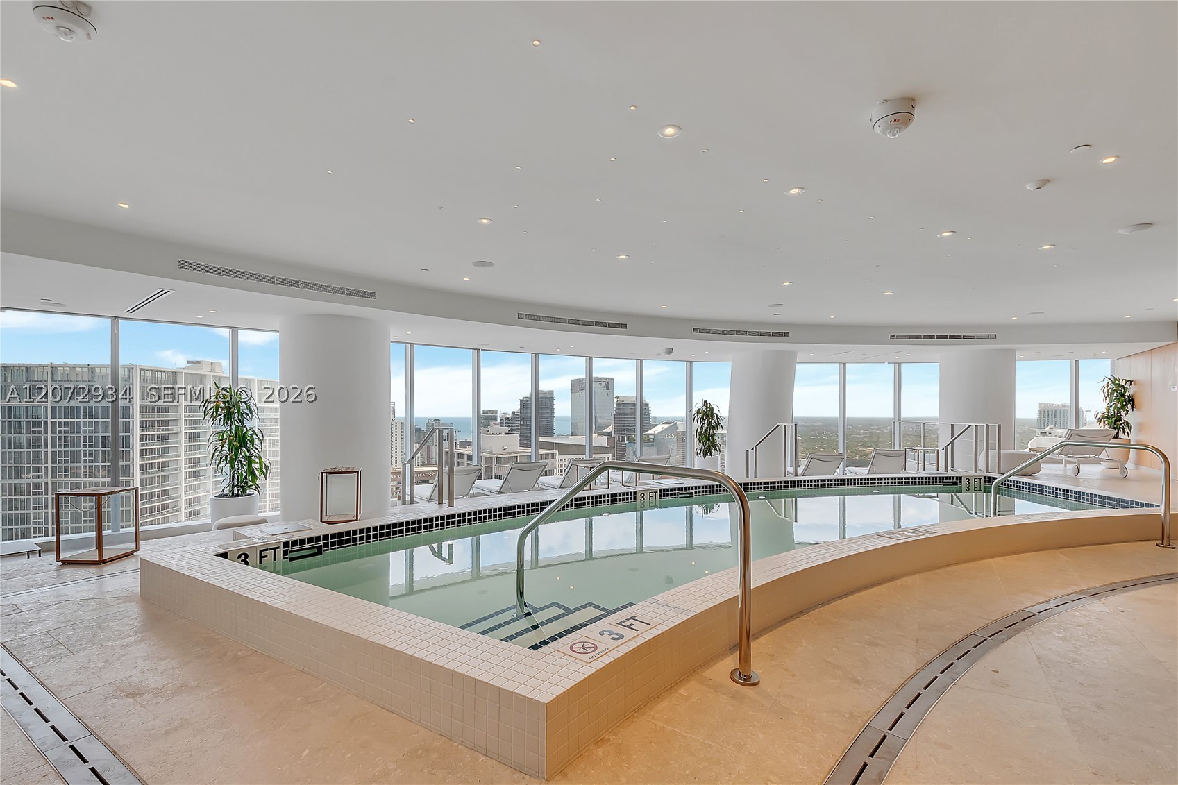 300 Biscayne Boulevard Way #2902E, Miami FL 33131