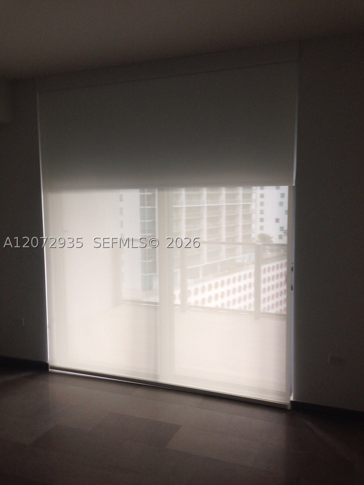 68 SE 6th St #1207, Miami FL 33131