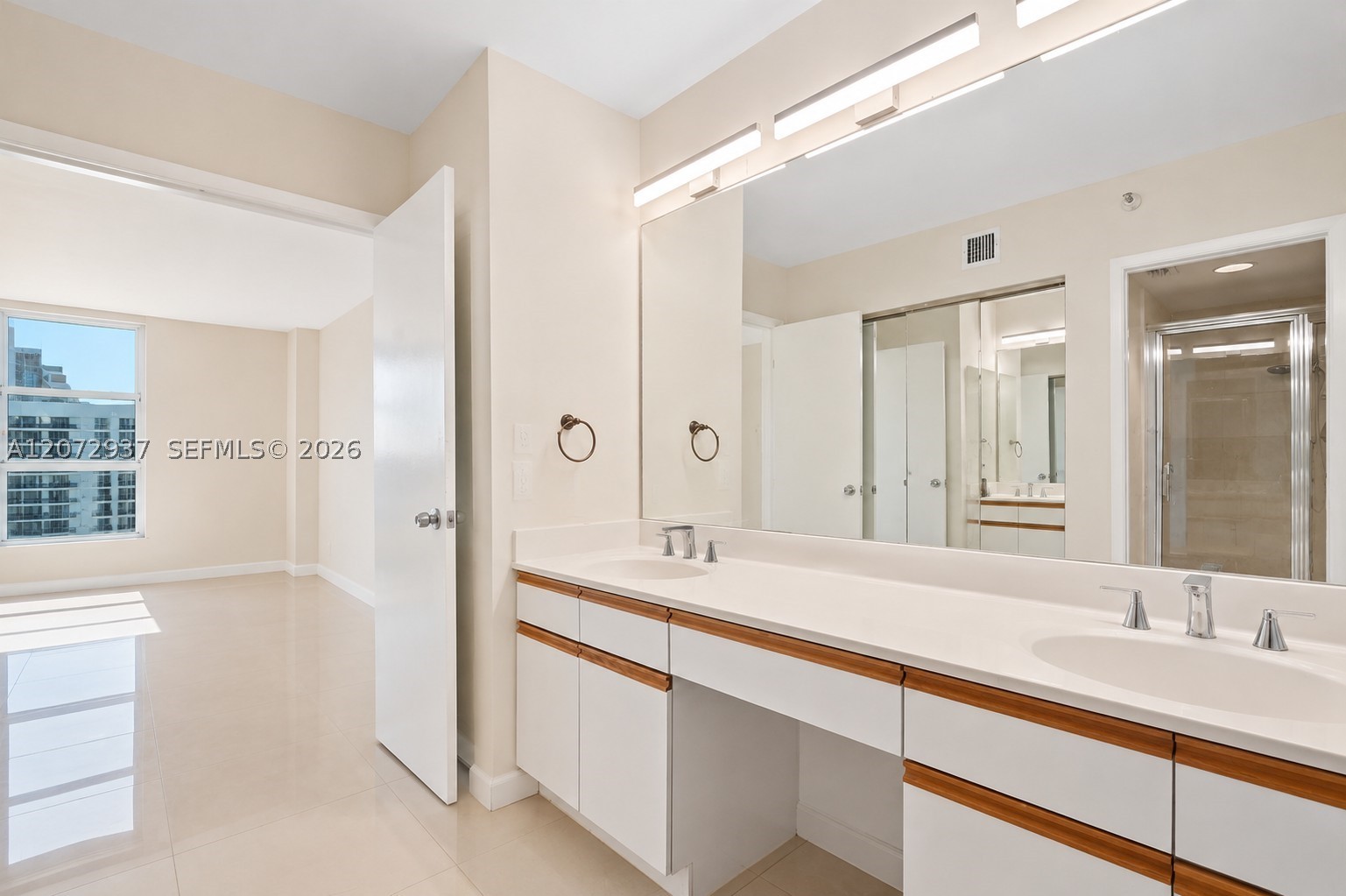 19101 NE 36TH CT #1602, Aventura FL 33180