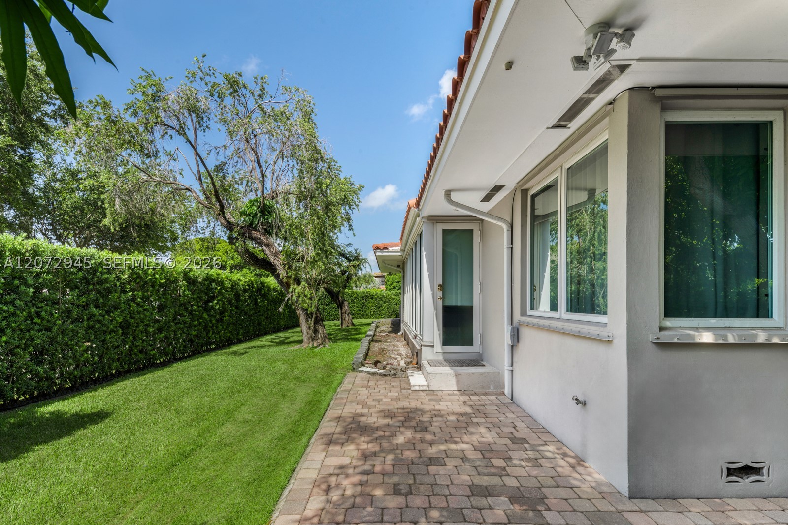 8901 Hawthorne Ave, Surfside FL 33154