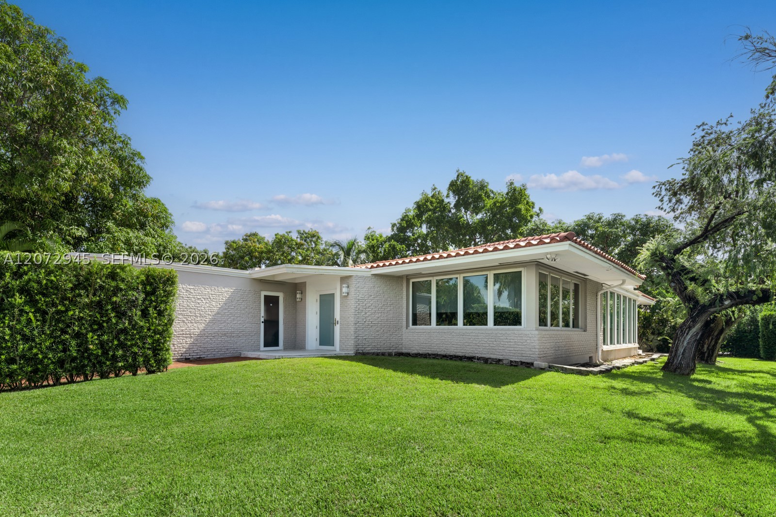 8901 Hawthorne Ave, Surfside FL 33154