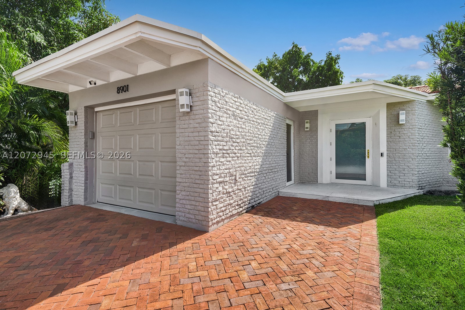 8901 Hawthorne Ave, Surfside FL 33154