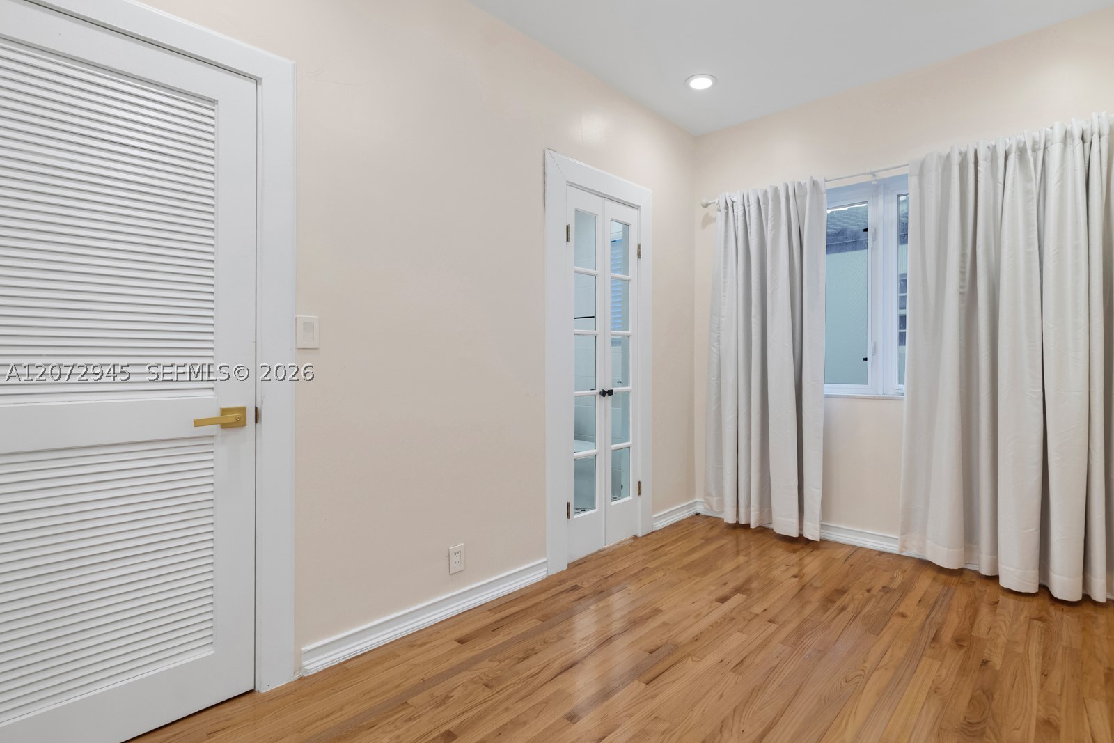 8901 Hawthorne Ave, Surfside FL 33154