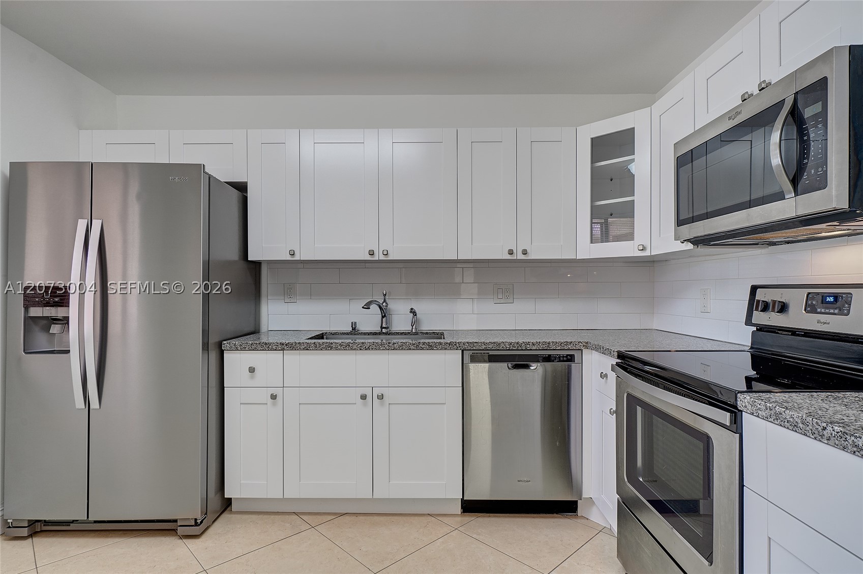 231 Lakeview Drive #103, Weston FL 33326