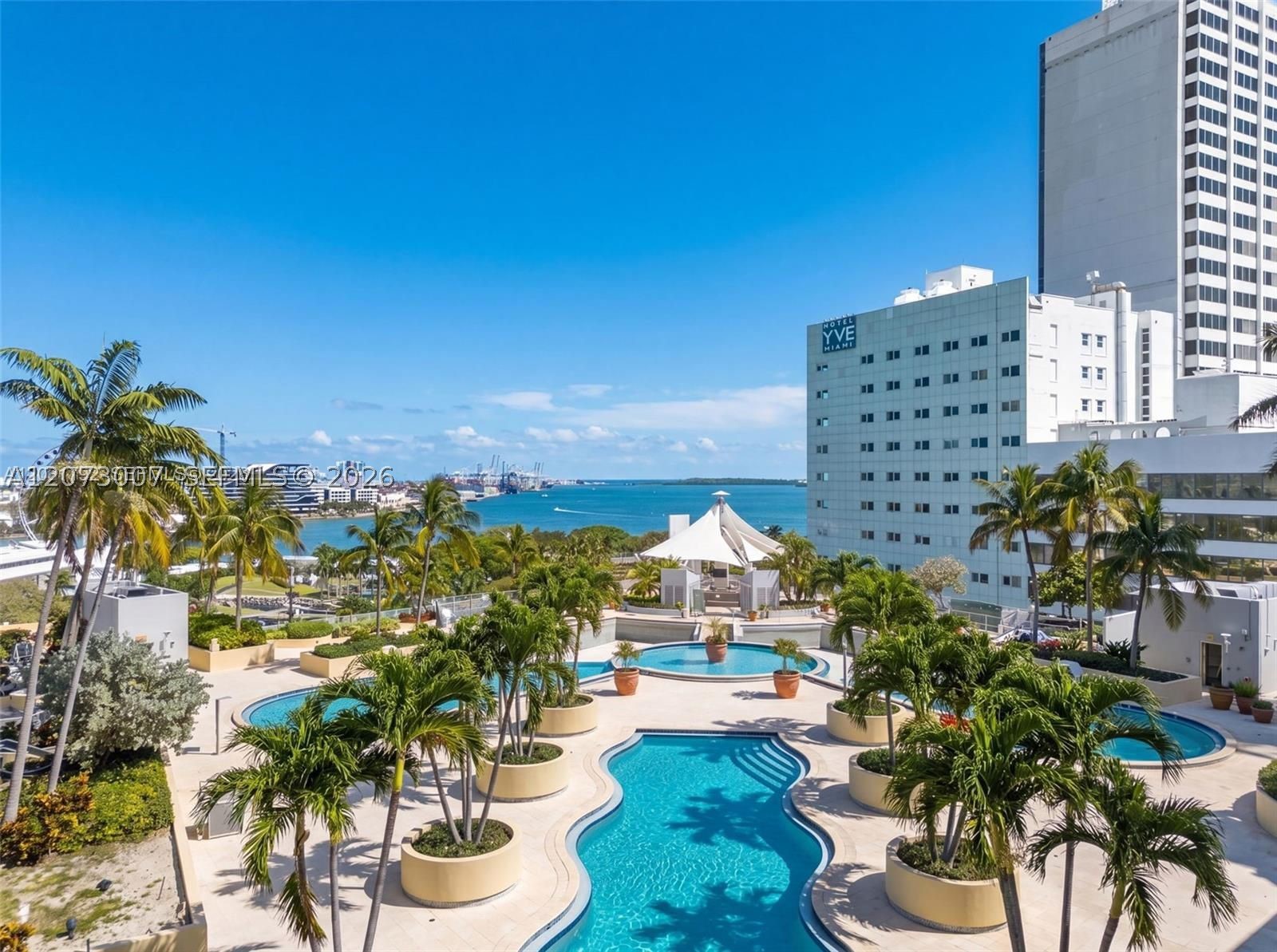 253 NE 2nd St #424, Miami FL 33132
