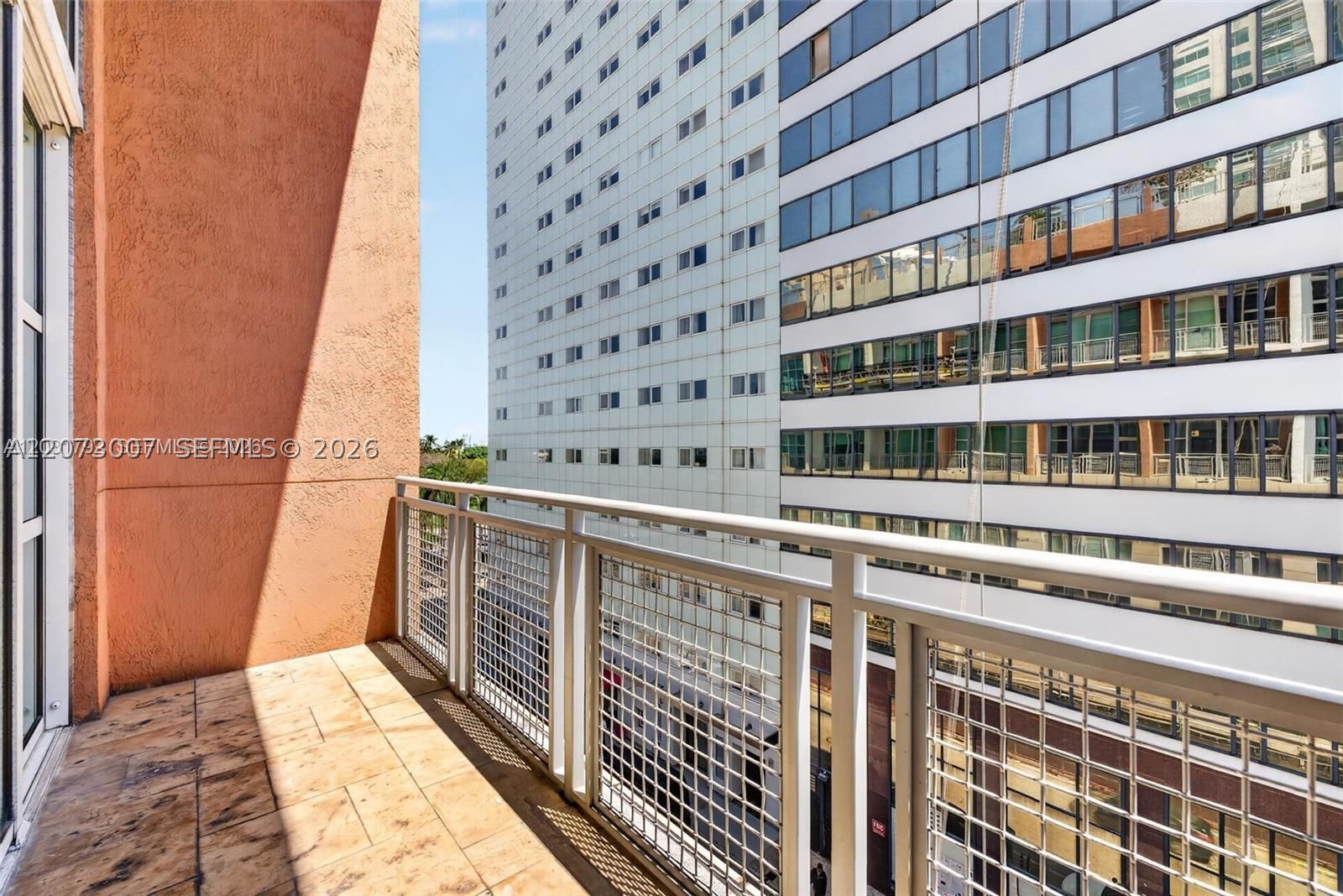 253 NE 2nd St #424, Miami FL 33132