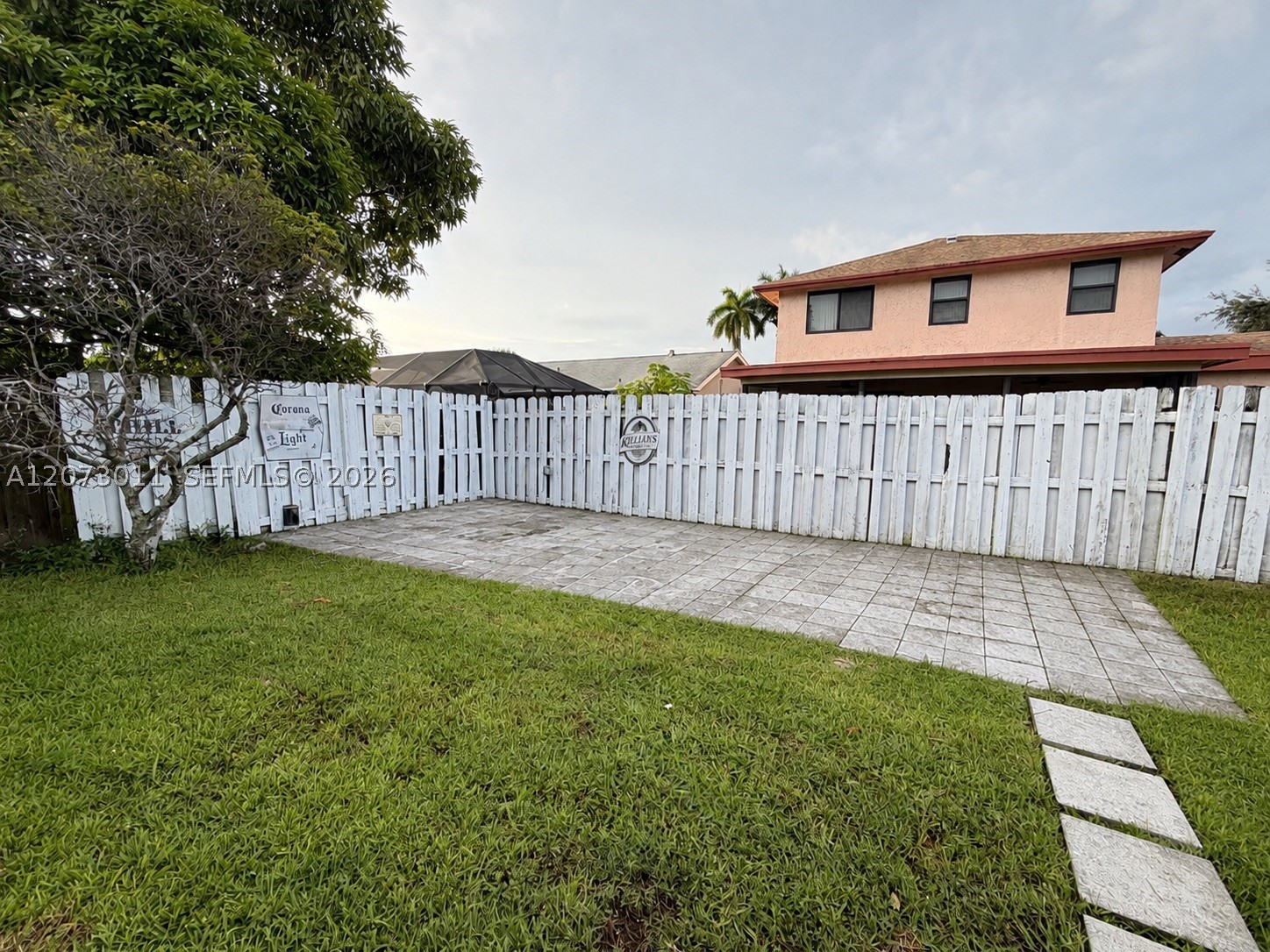 11641 NW 42nd St, Sunrise FL 33323