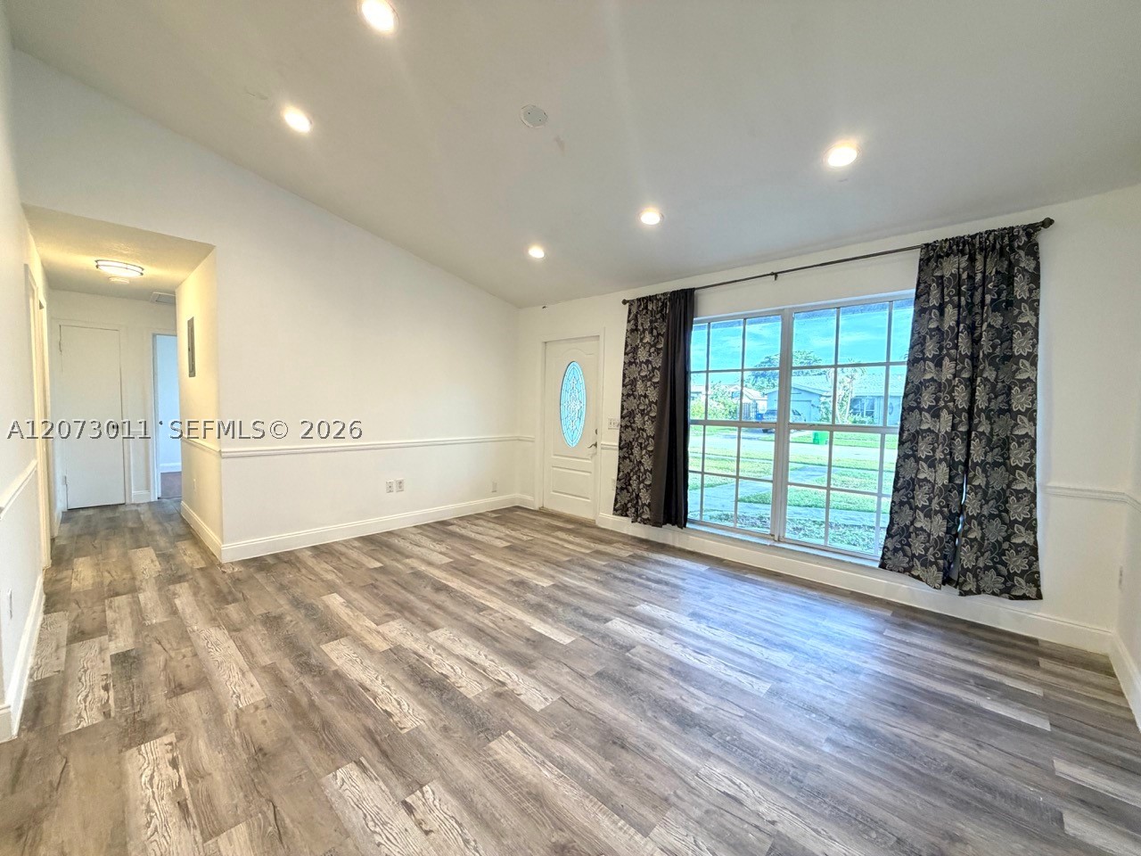 11641 NW 42nd St, Sunrise FL 33323