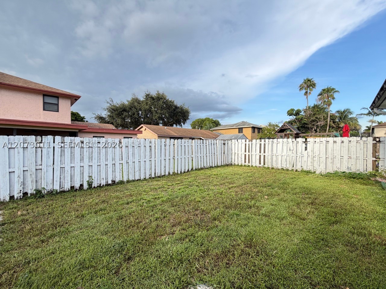 11641 NW 42nd St, Sunrise FL 33323