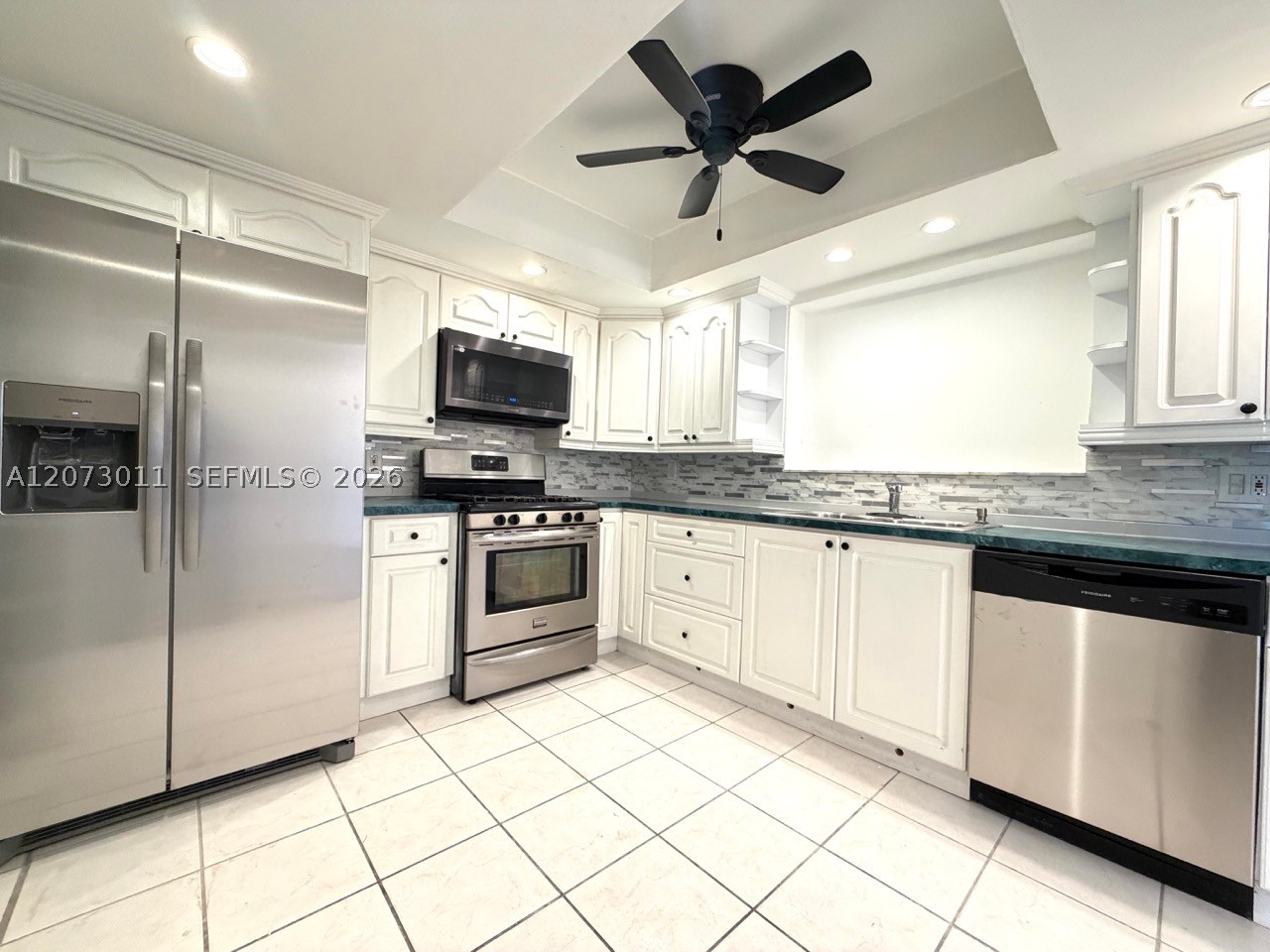 11641 NW 42nd St, Sunrise FL 33323
