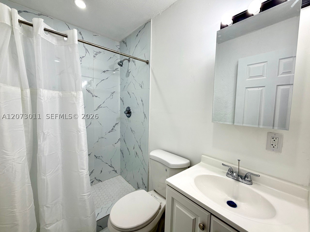 11641 NW 42nd St, Sunrise FL 33323