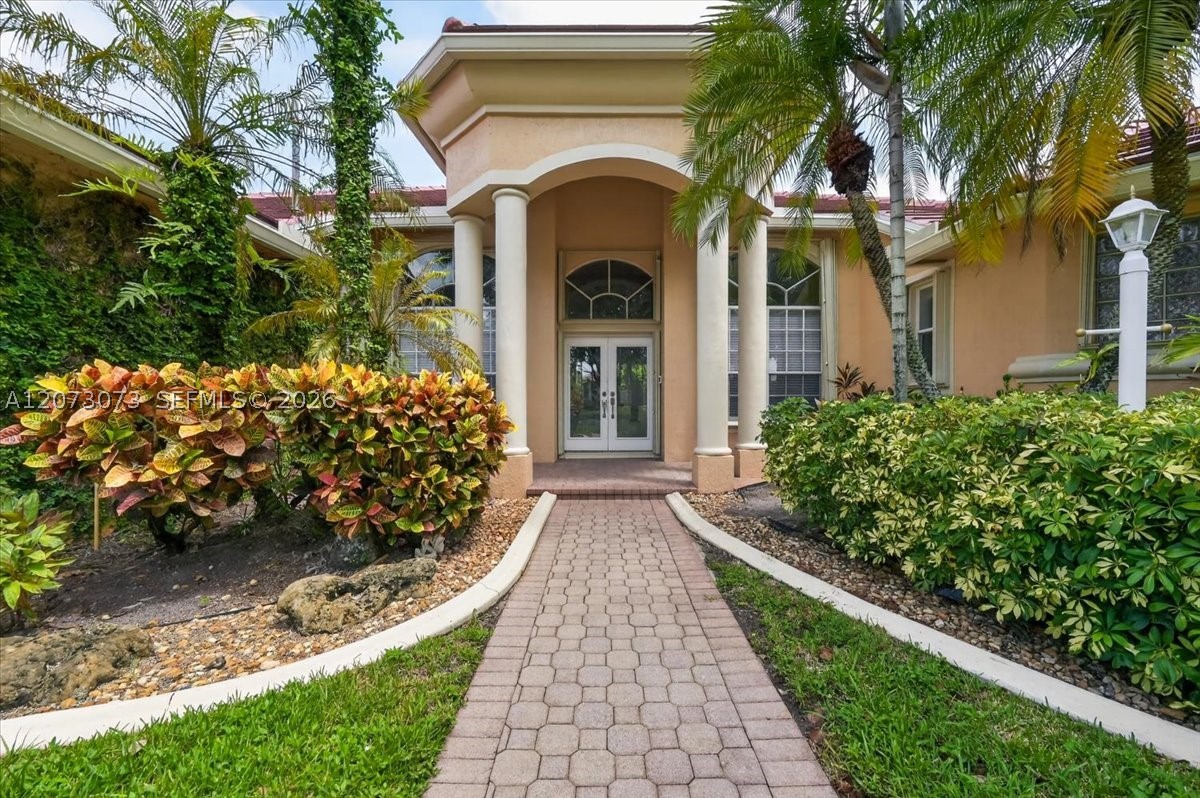 13845 NW 20th St, Pembroke Pines FL 33028