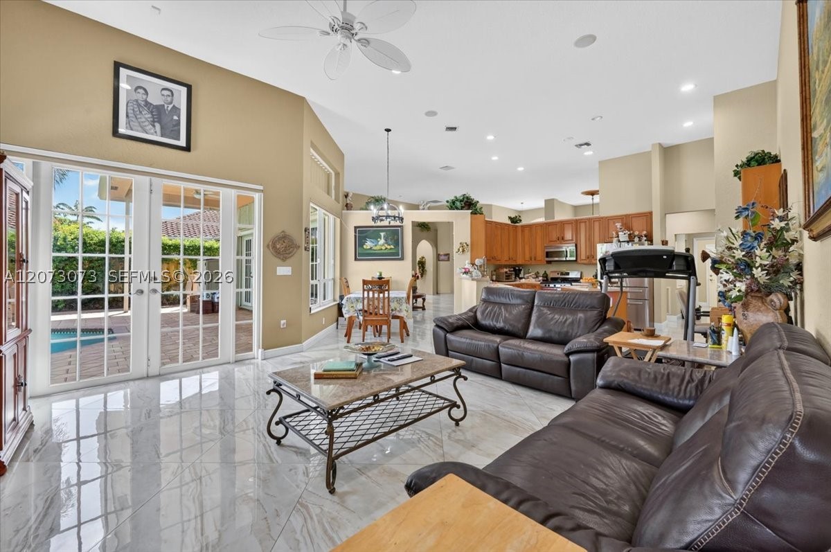 13845 NW 20th St, Pembroke Pines FL 33028