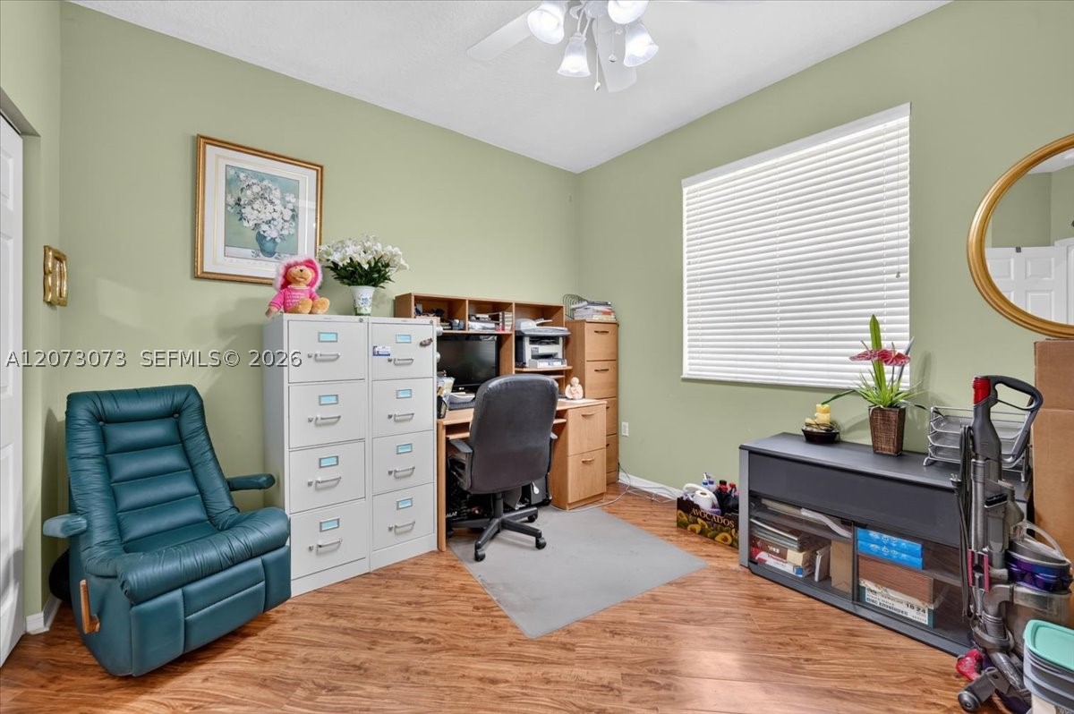 13845 NW 20th St, Pembroke Pines FL 33028
