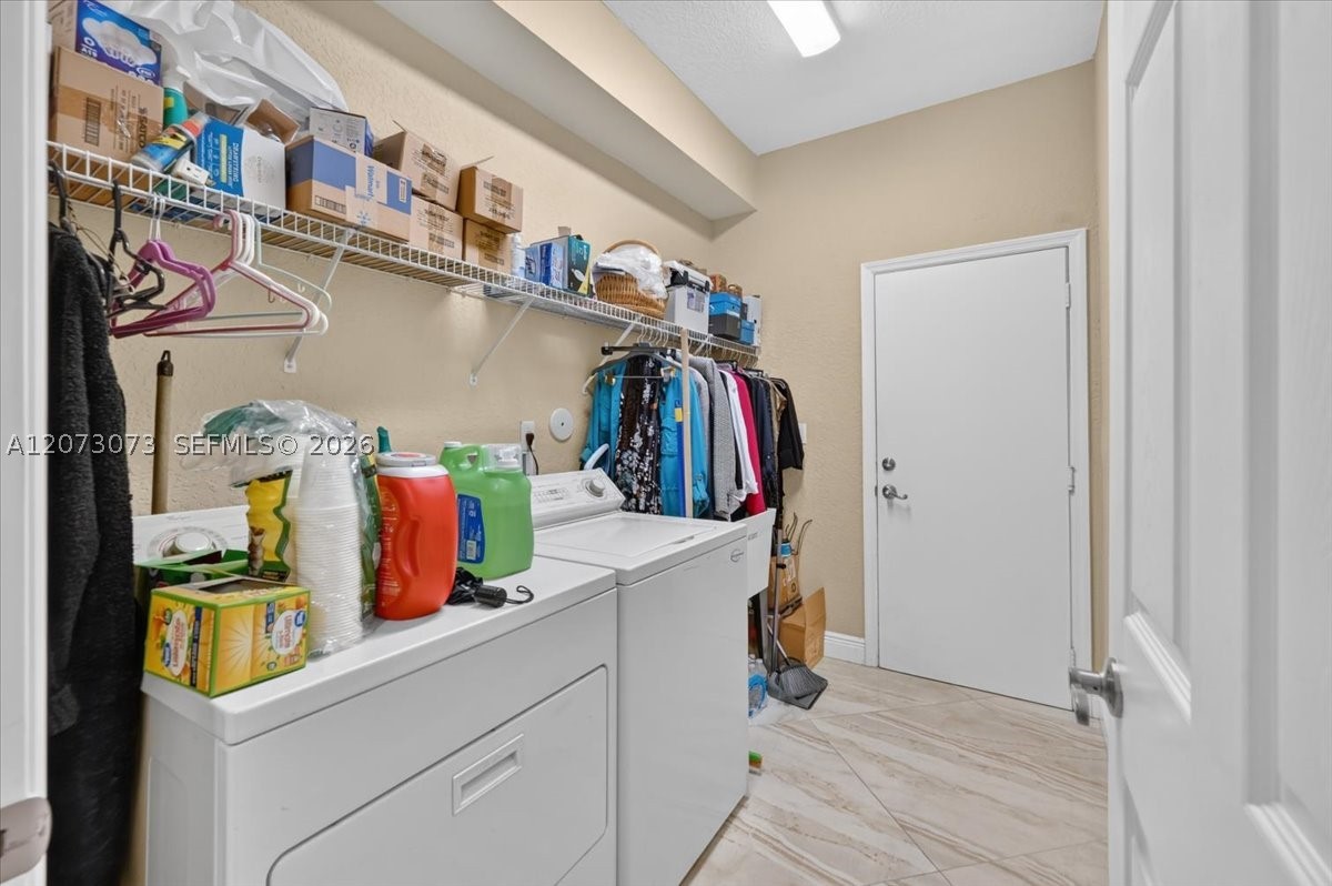 13845 NW 20th St, Pembroke Pines FL 33028