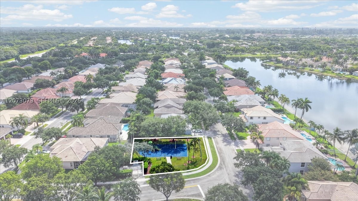 13845 NW 20th St, Pembroke Pines FL 33028