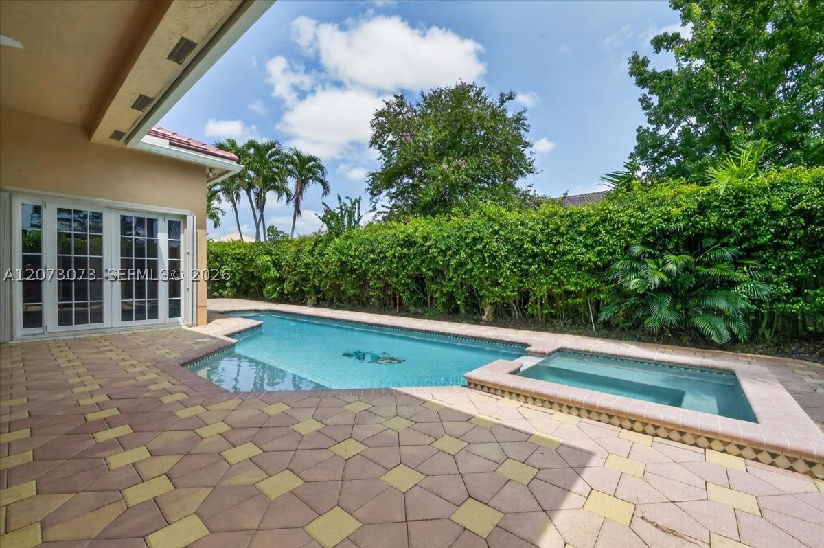 13845 NW 20th St, Pembroke Pines FL 33028