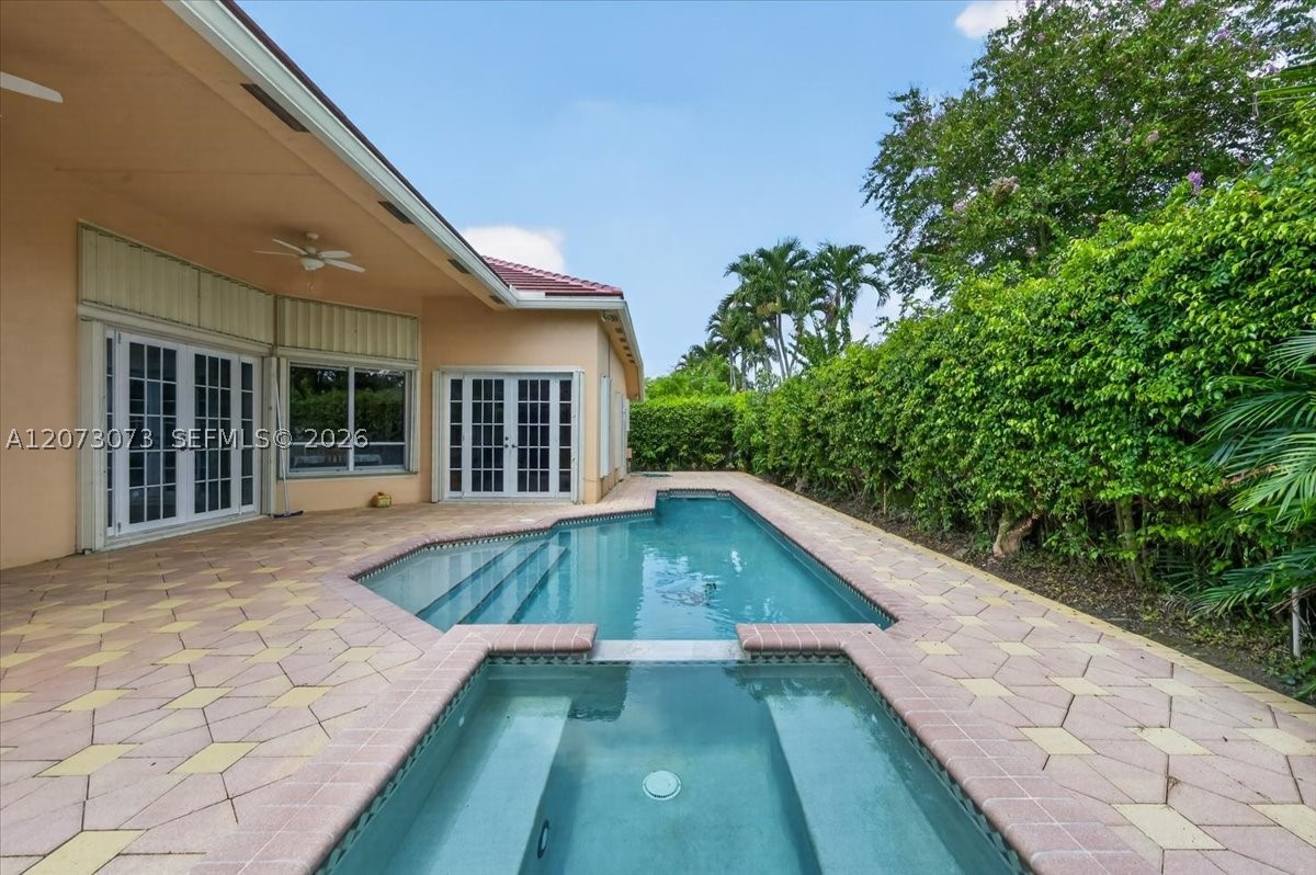 13845 NW 20th St, Pembroke Pines FL 33028