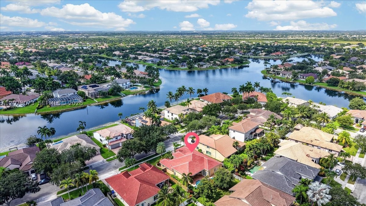 13845 NW 20th St, Pembroke Pines FL 33028
