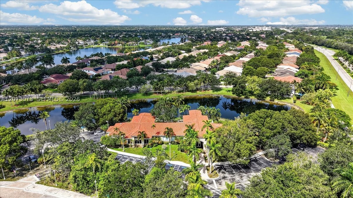 13845 NW 20th St, Pembroke Pines FL 33028