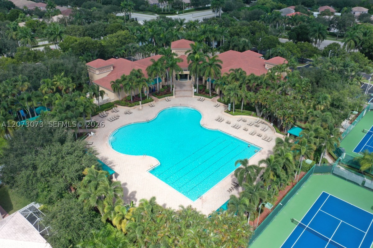 13845 NW 20th St, Pembroke Pines FL 33028