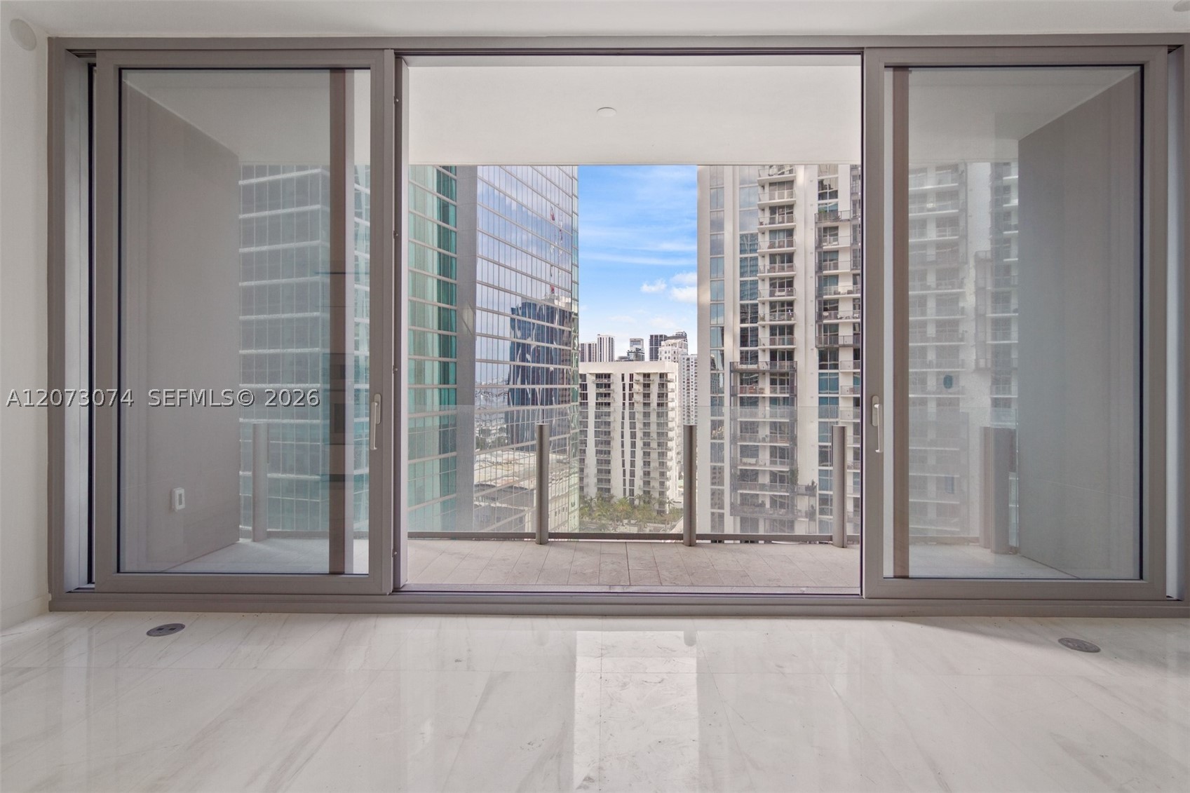 300 Biscayne Boulevard Way #2608W, Miami FL 33131