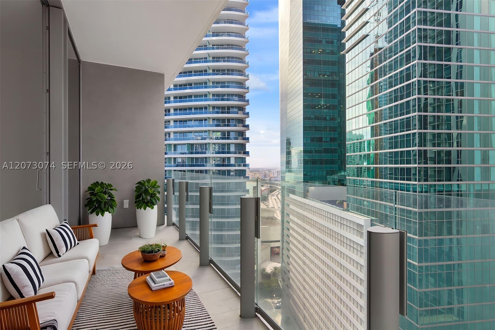 300 Biscayne Boulevard Way #2608W, Miami FL 33131