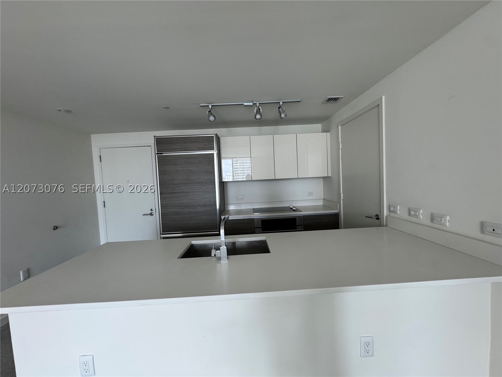 1100 S Miami Ave #3509, Miami FL 33130