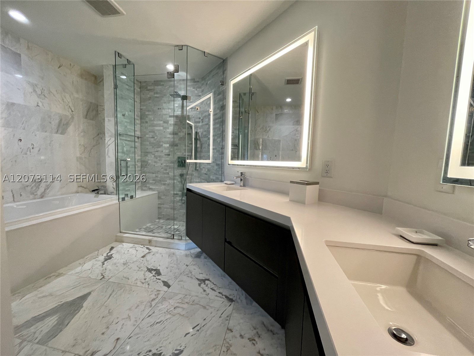 851 NE 1st Ave #3606, Miami FL 33132
