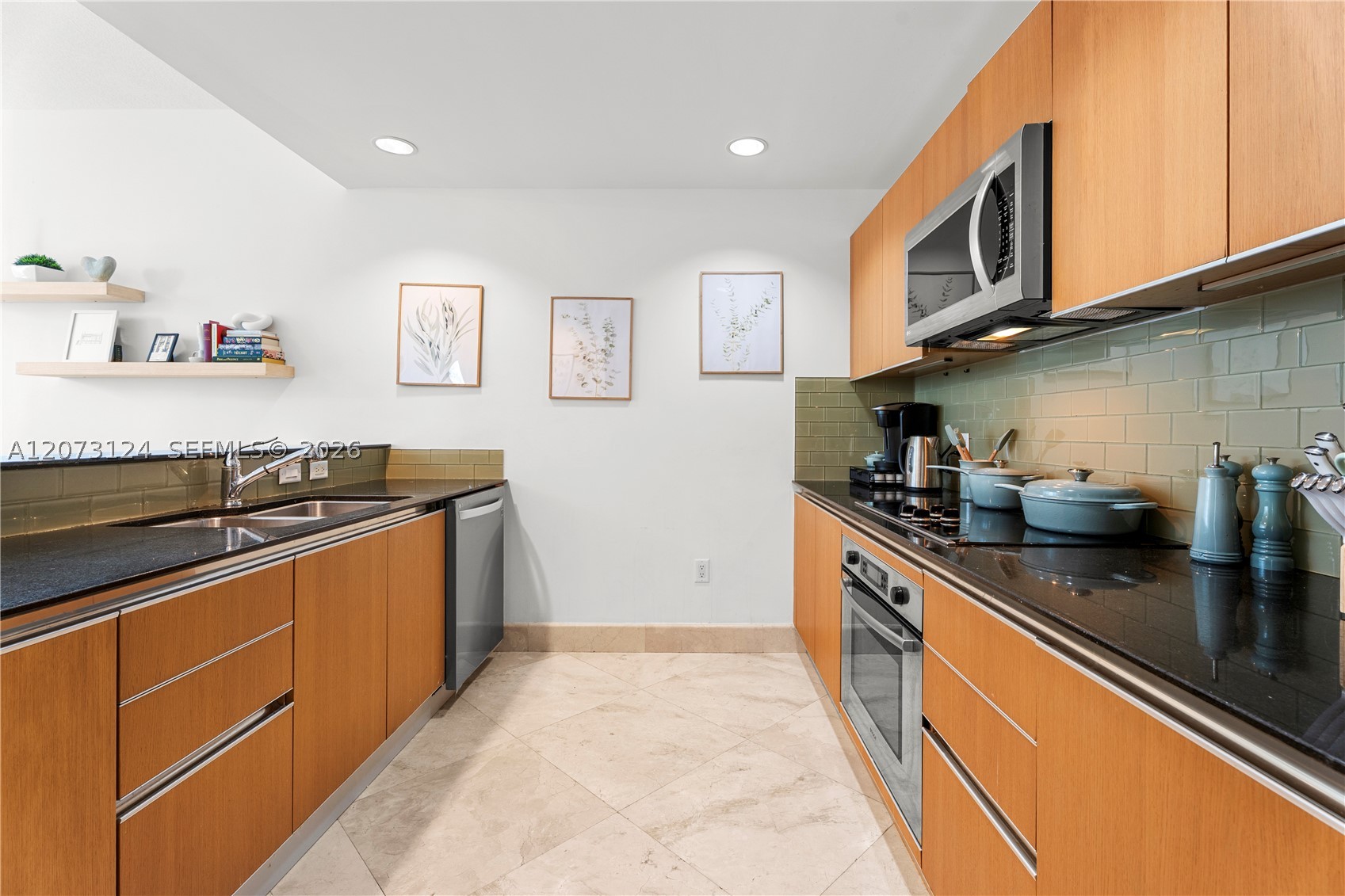1060 Brickell Ave #2117, Miami FL 33131