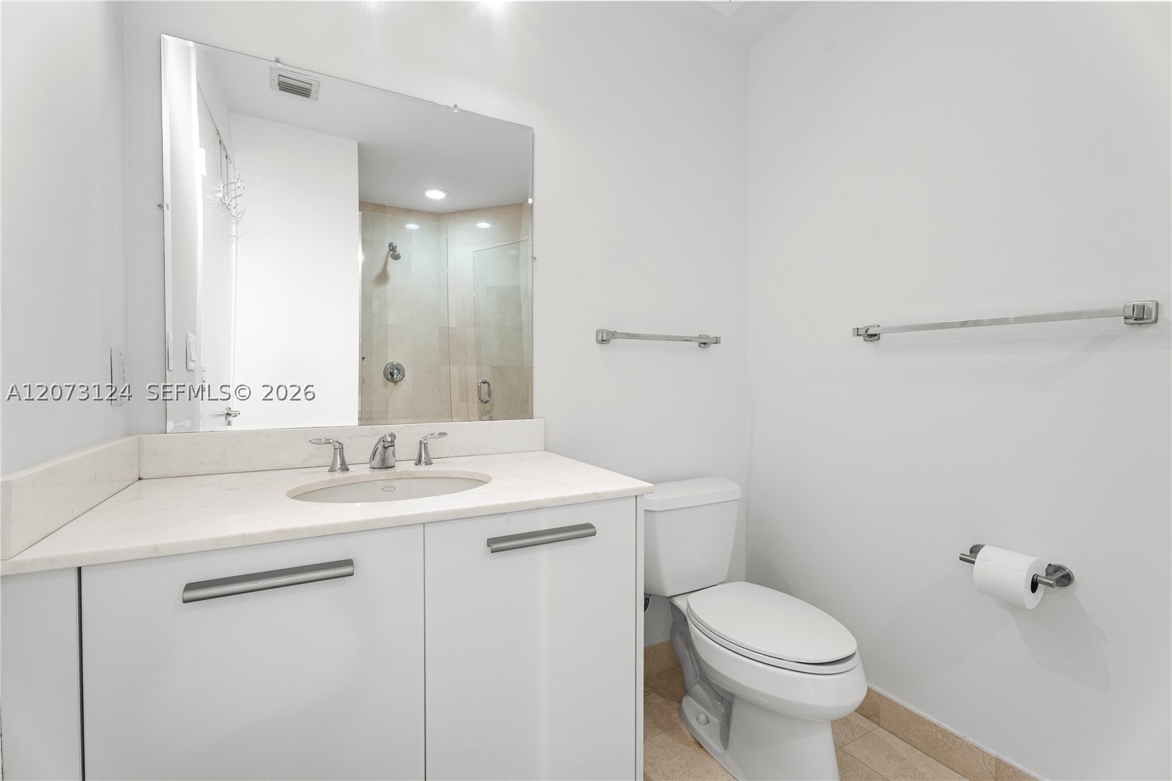 1060 Brickell Ave #2117, Miami FL 33131