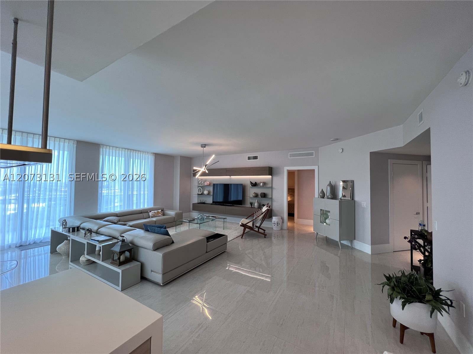 17301 Biscayne Blvd #1402, North Miami Beach FL 33160