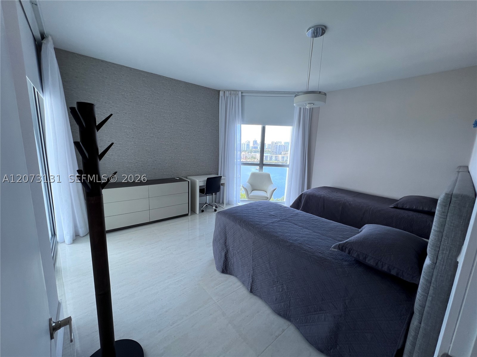 17301 Biscayne Blvd #1402, North Miami Beach FL 33160