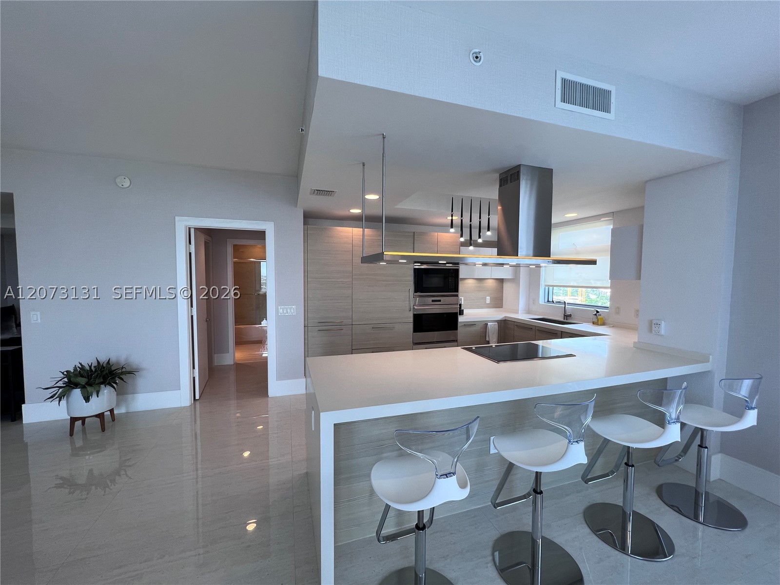 17301 Biscayne Blvd #1402, North Miami Beach FL 33160