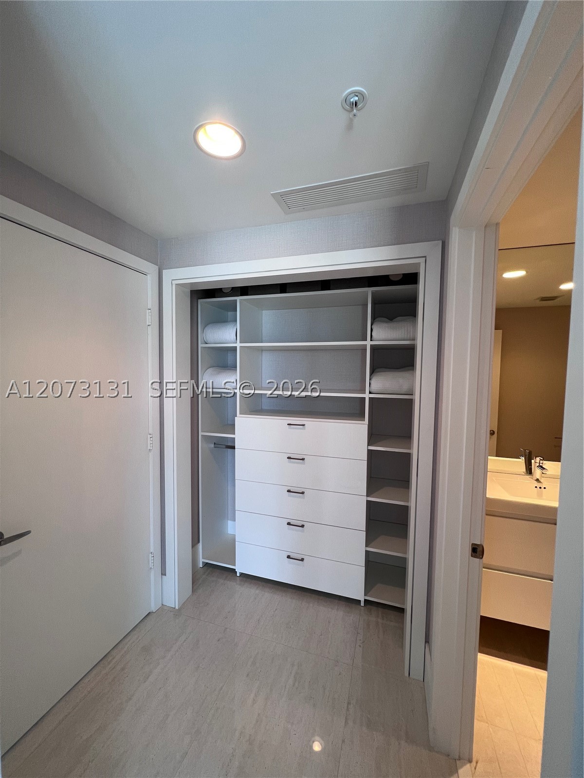 17301 Biscayne Blvd #1402, North Miami Beach FL 33160