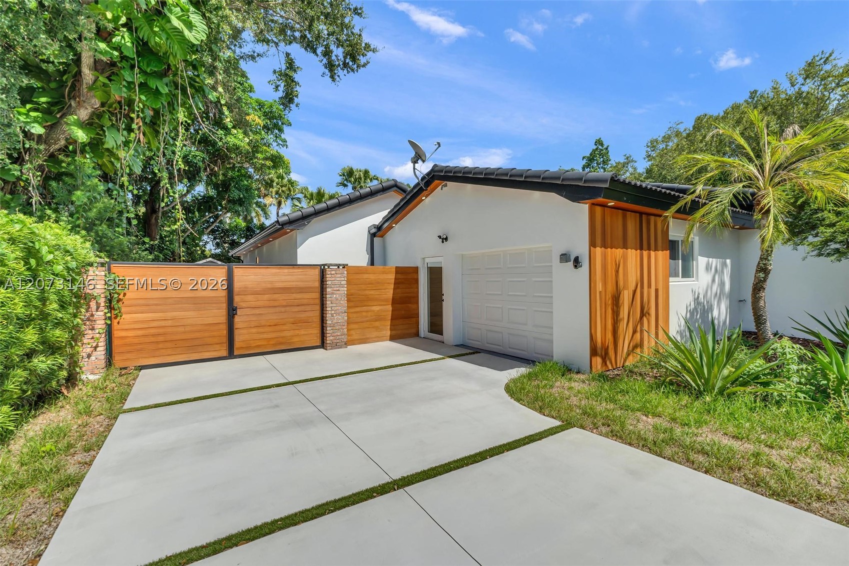 15321 SW 82nd Ave, Palmetto Bay FL 33157