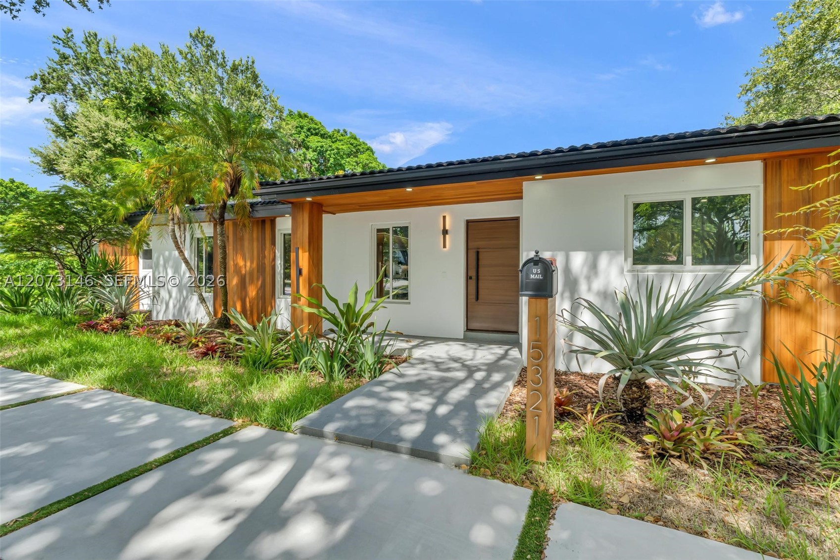 15321 SW 82nd Ave, Palmetto Bay FL 33157