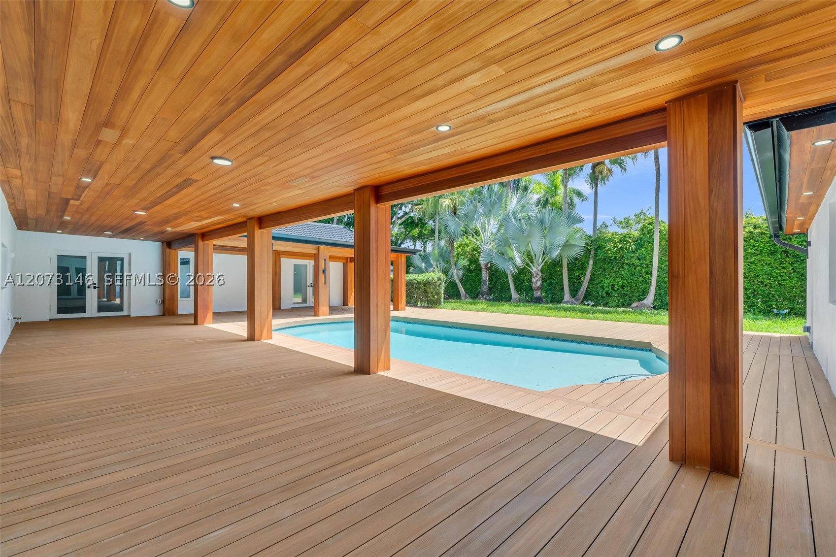 15321 SW 82nd Ave, Palmetto Bay FL 33157