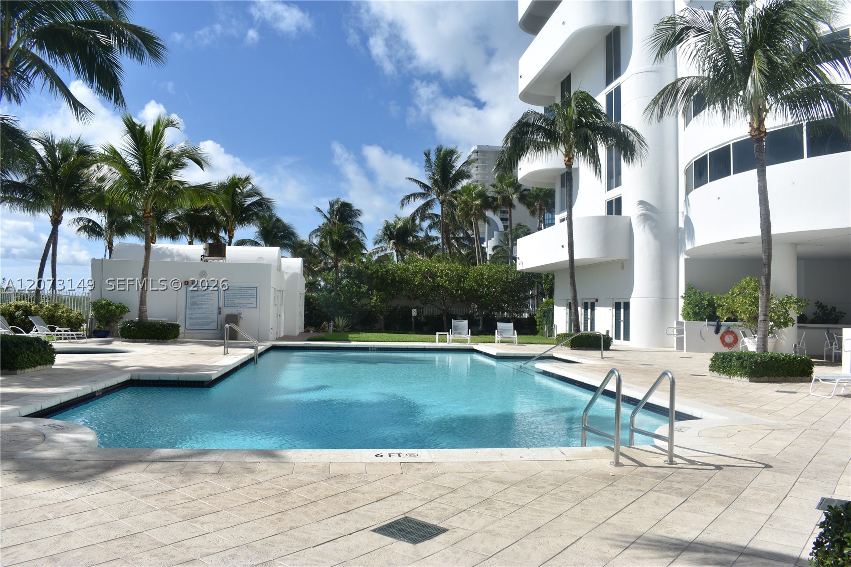 Miami Beach FL 33141 - A12073149