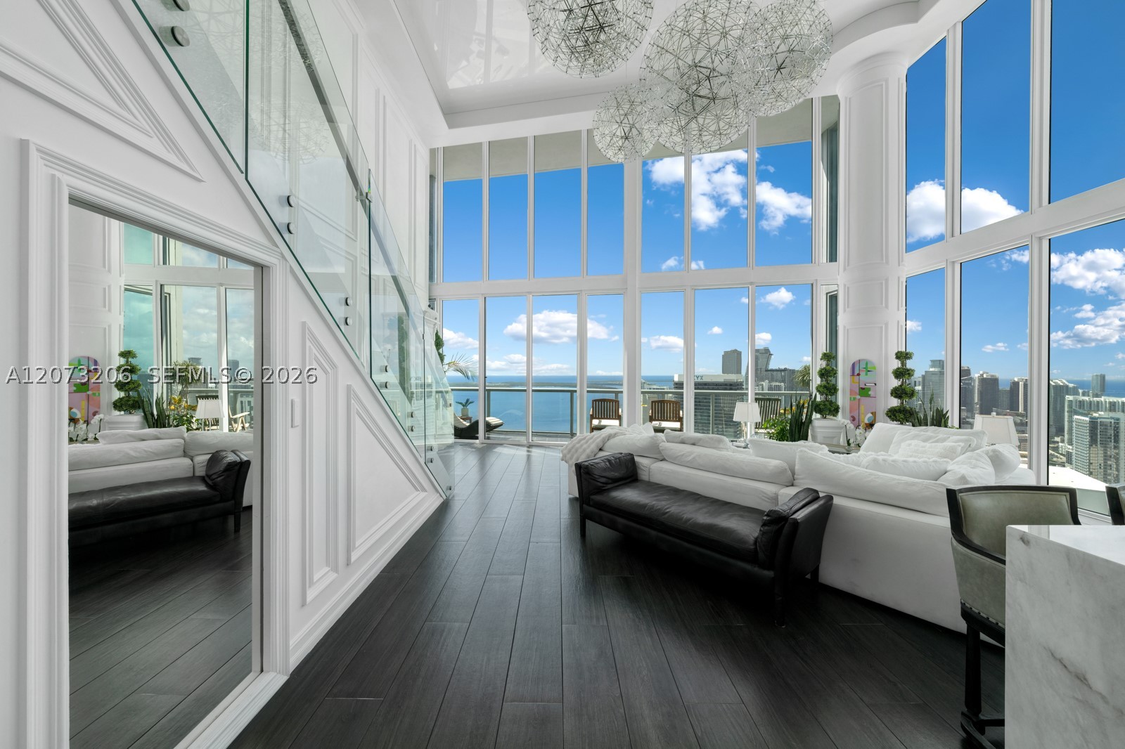 888 Biscayne Blvd #5701, Miami FL 33132